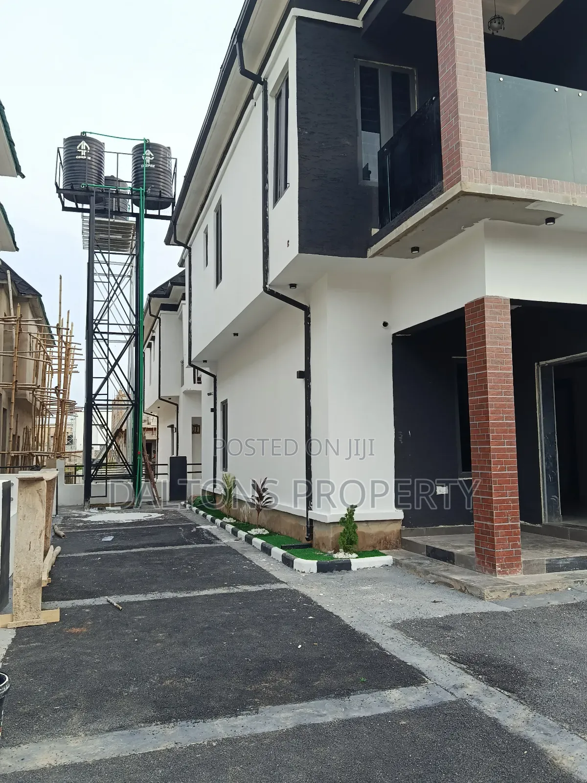 4bdrm Duplex in Millennium Estate, Sabon Lugbe for sale