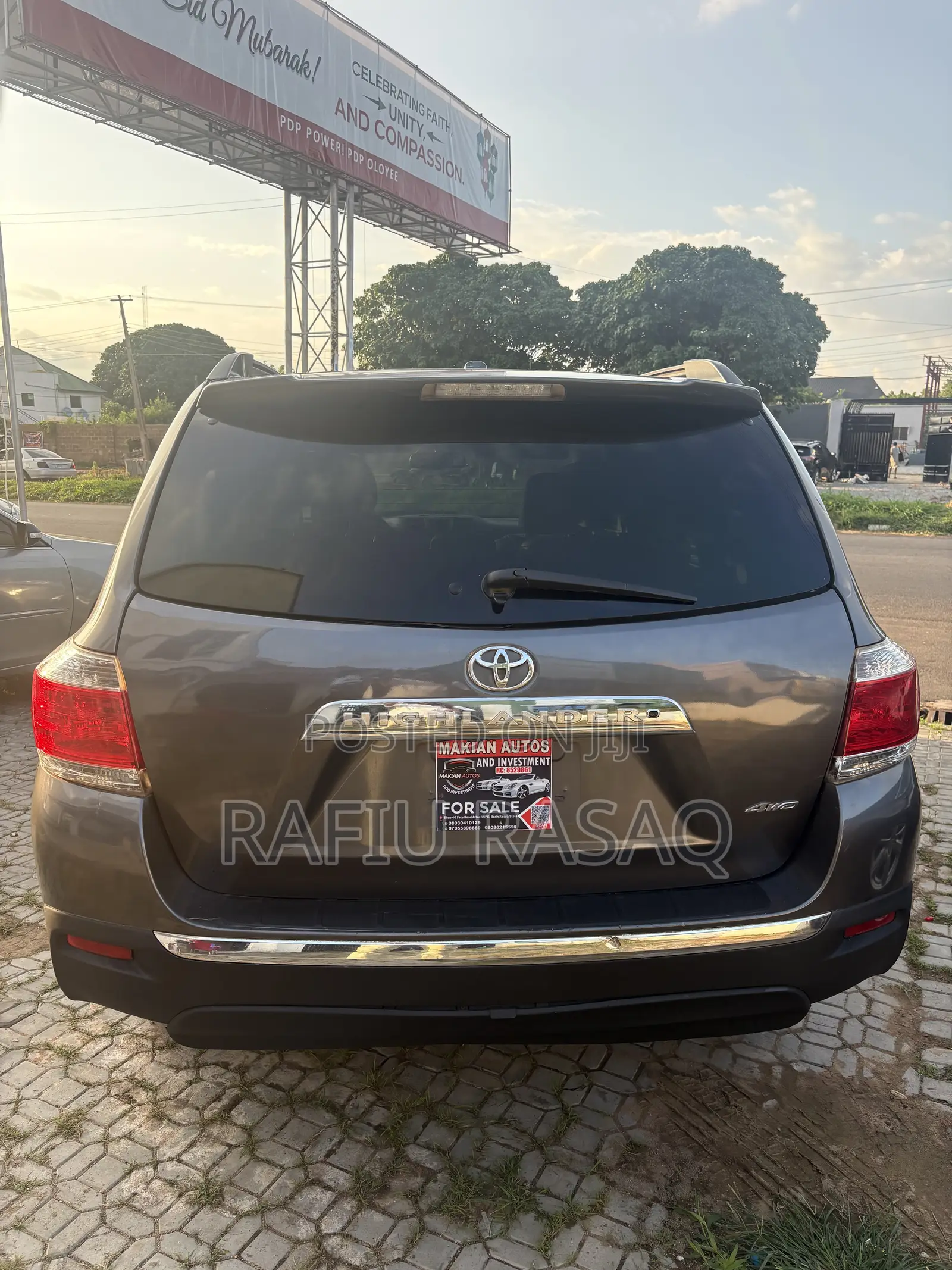 Toyota Highlander SE 2012 Gray