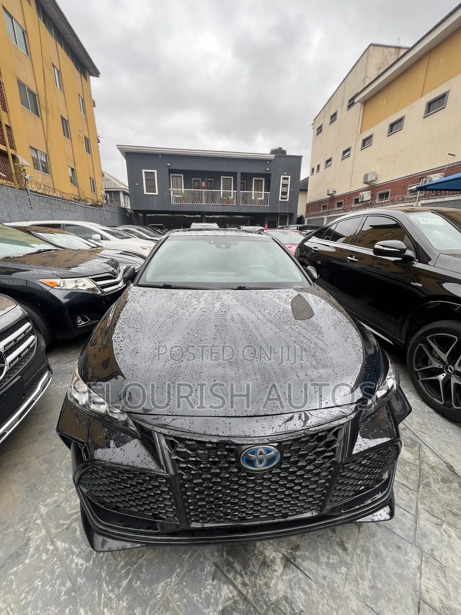 Toyota Avalon XSE FWD Sedan (3.5L V6 8A) 2019 Black