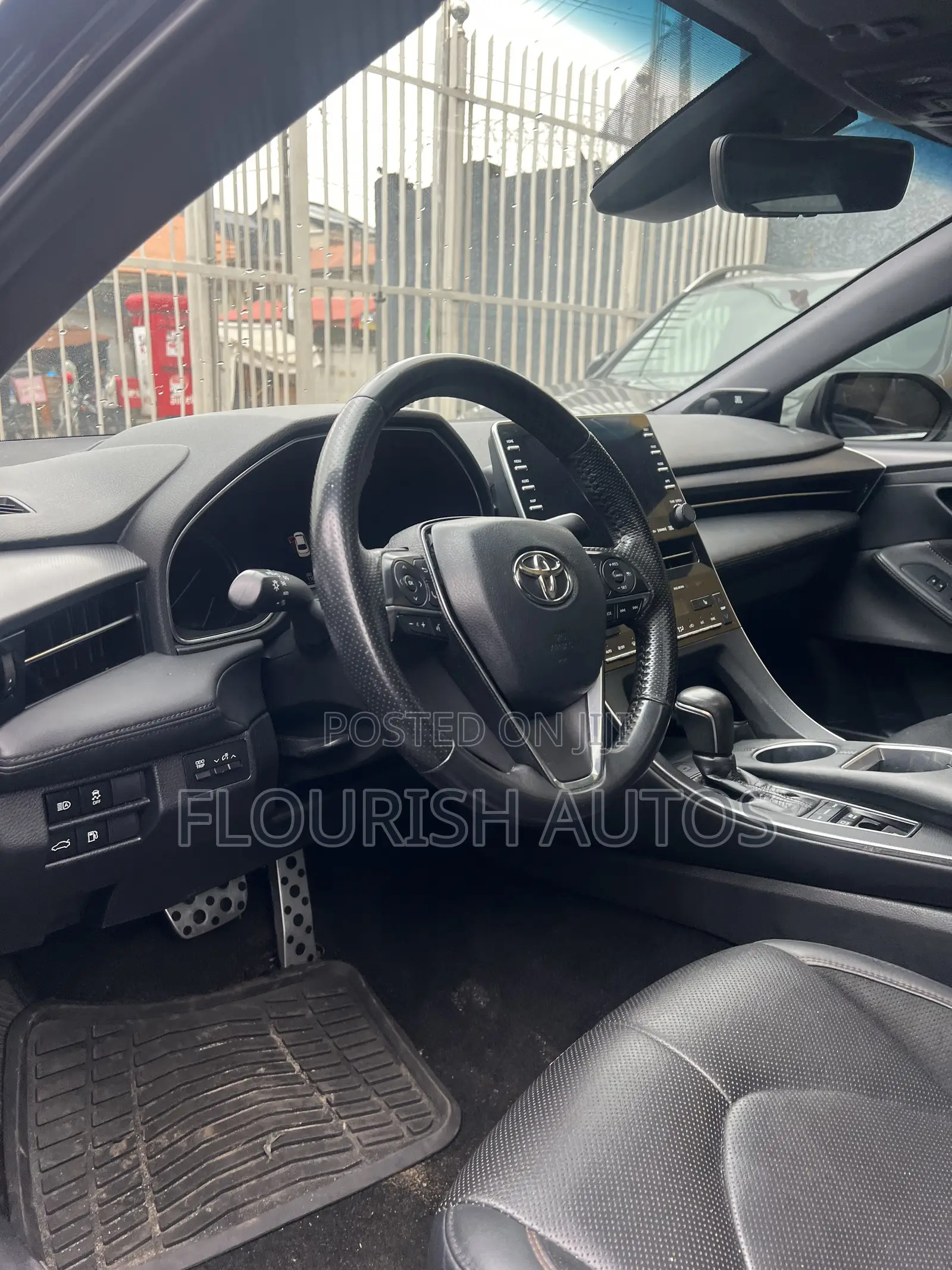 Toyota Avalon XSE FWD Sedan (3.5L V6 8A) 2019 Black