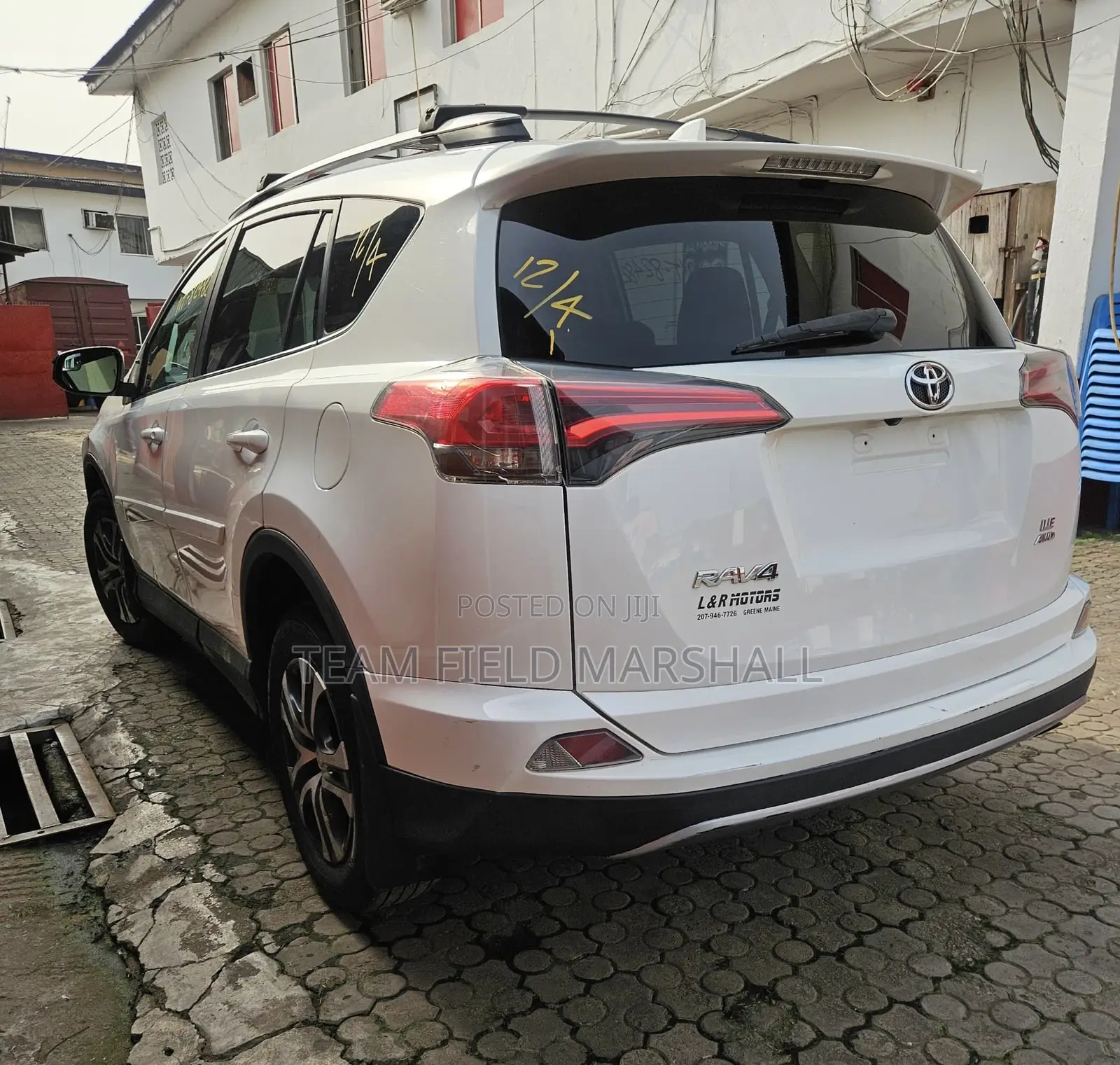 Toyota RAV4 LE AWD (2.5L 4cyl 6A) 2017 White