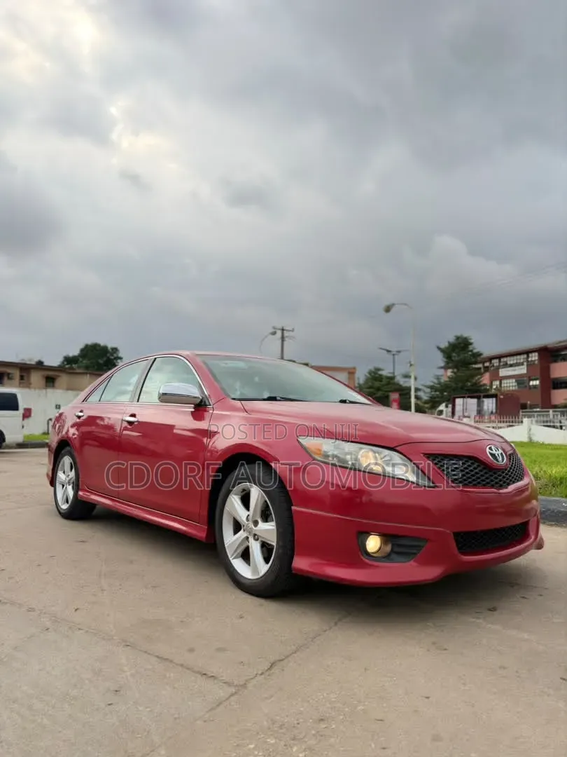 Toyota Camry 2011 Red