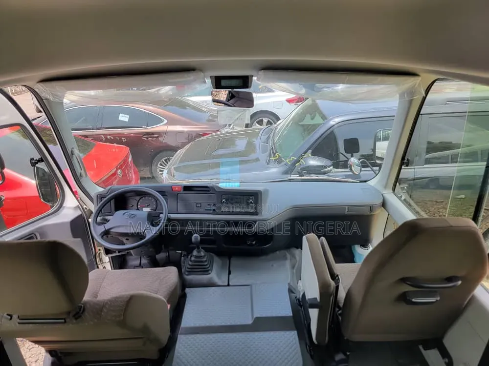 New Toyota Conquest 2025 White