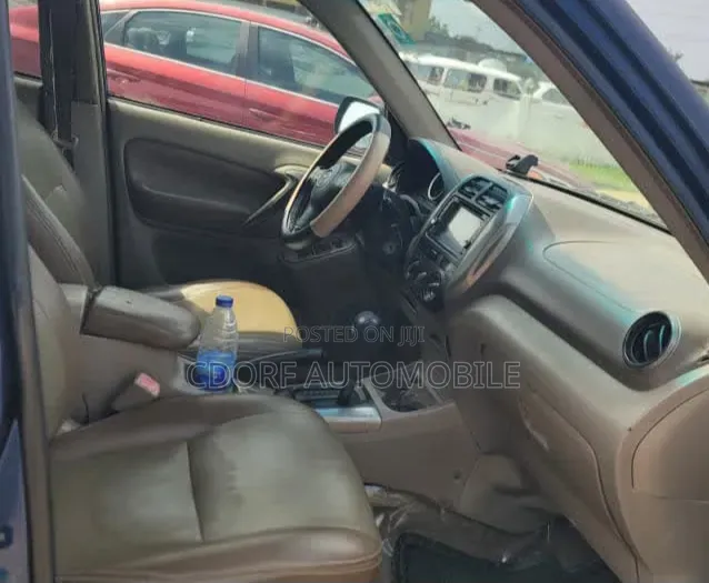 Toyota RAV4 2005 Blue