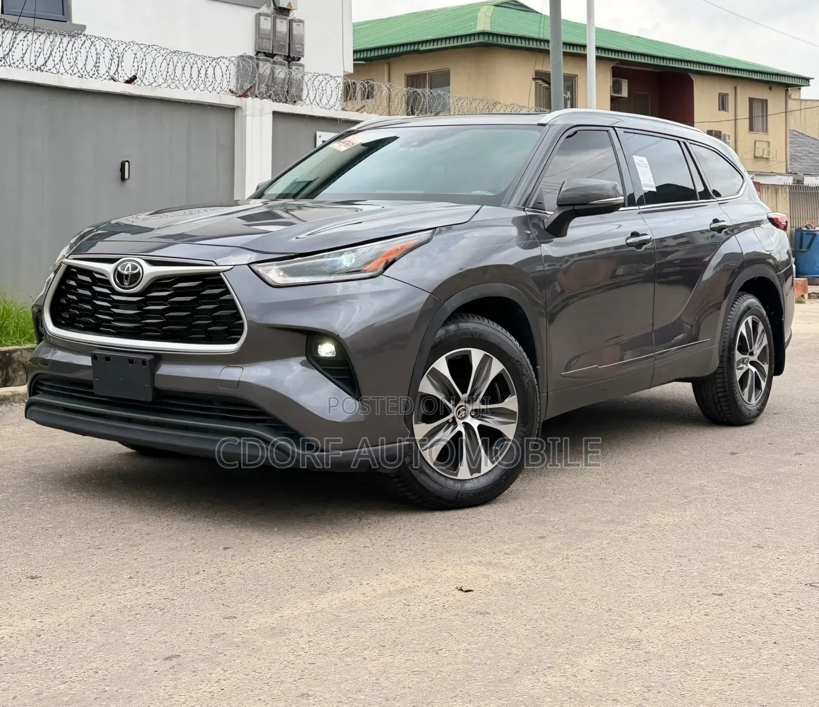 Toyota Highlander 2023 Gray