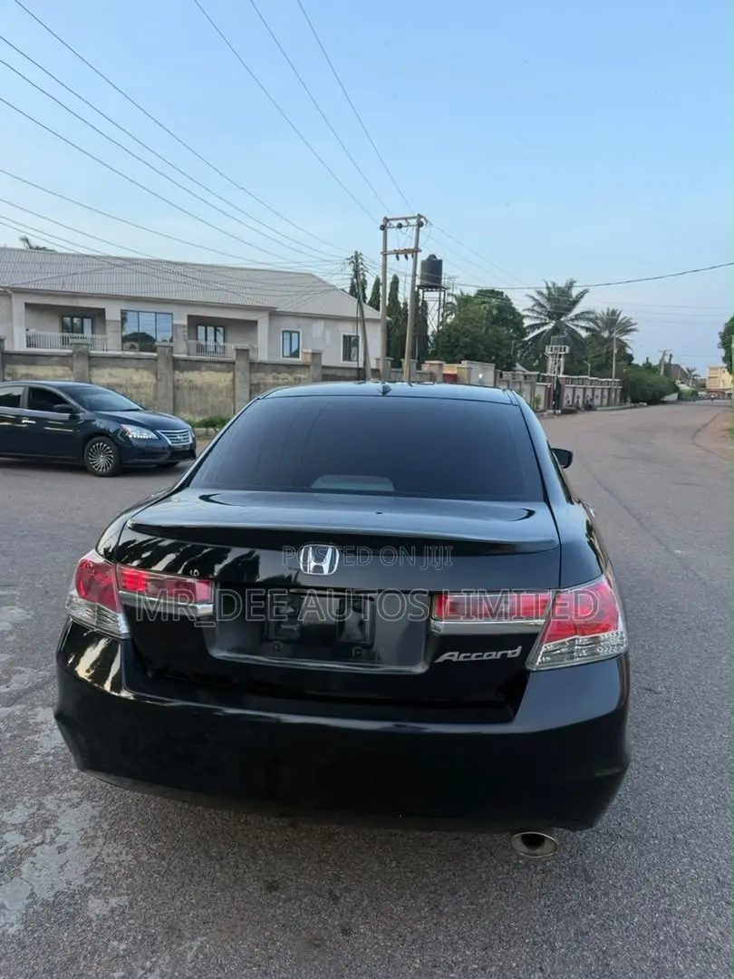 Honda Accord 2010 Black
