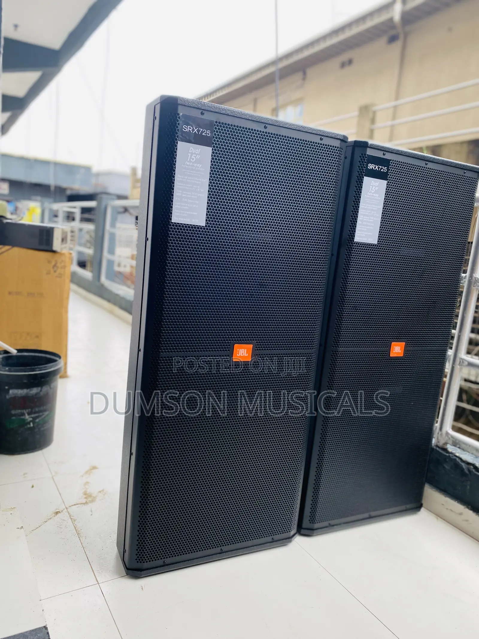 JBL Srx725 Full Range Speakers