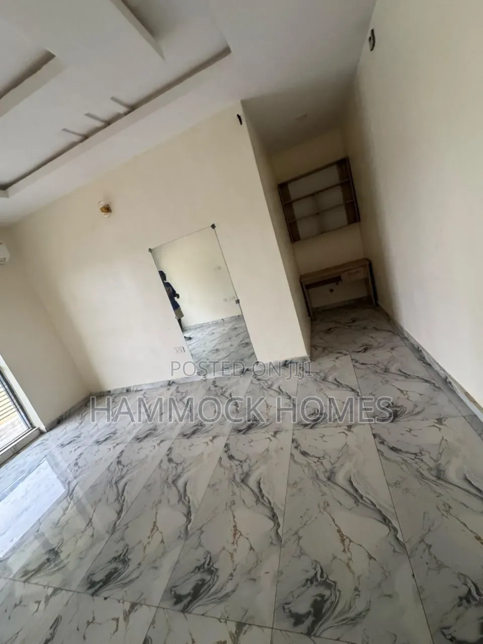 Furnished 4bdrm Duplex in Phdl Estate, Jericho for rent