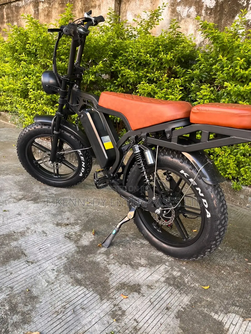 Off-Road V20 Fat Tyre Electric Bicycle+Helmet