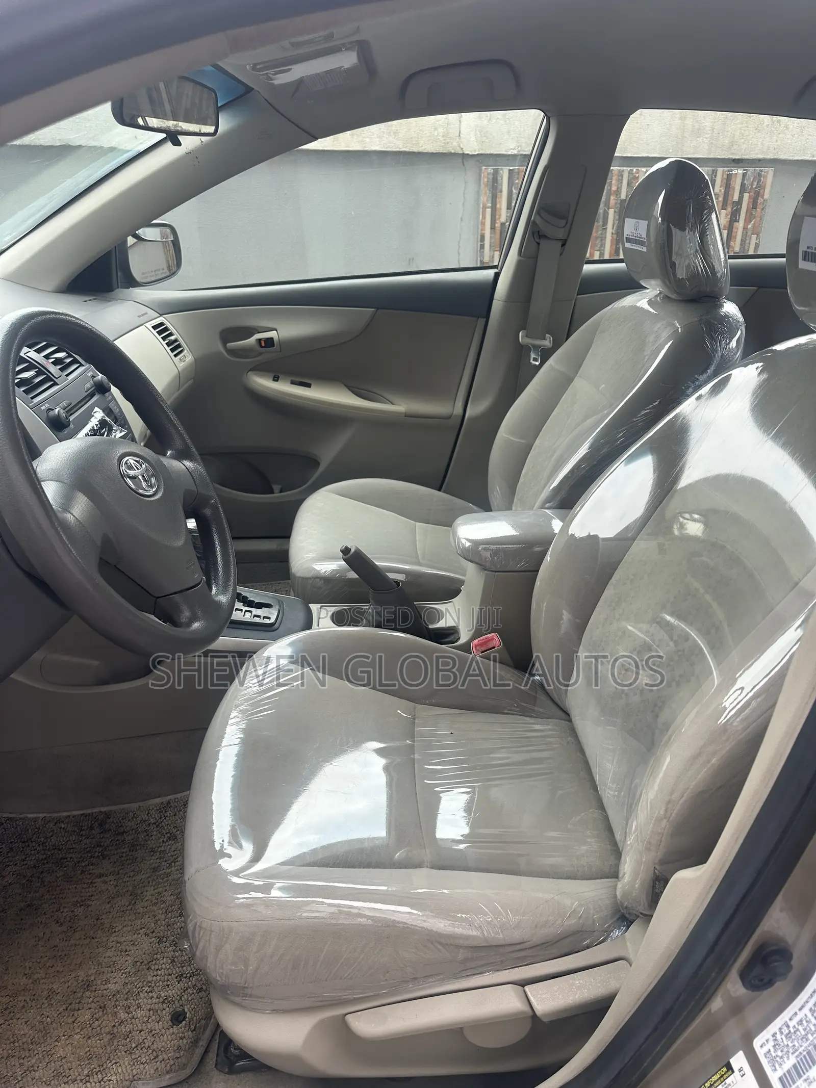 Toyota Corolla LE 4dr Sedan (1.8L 4 cyl 4A) 2009 Gold
