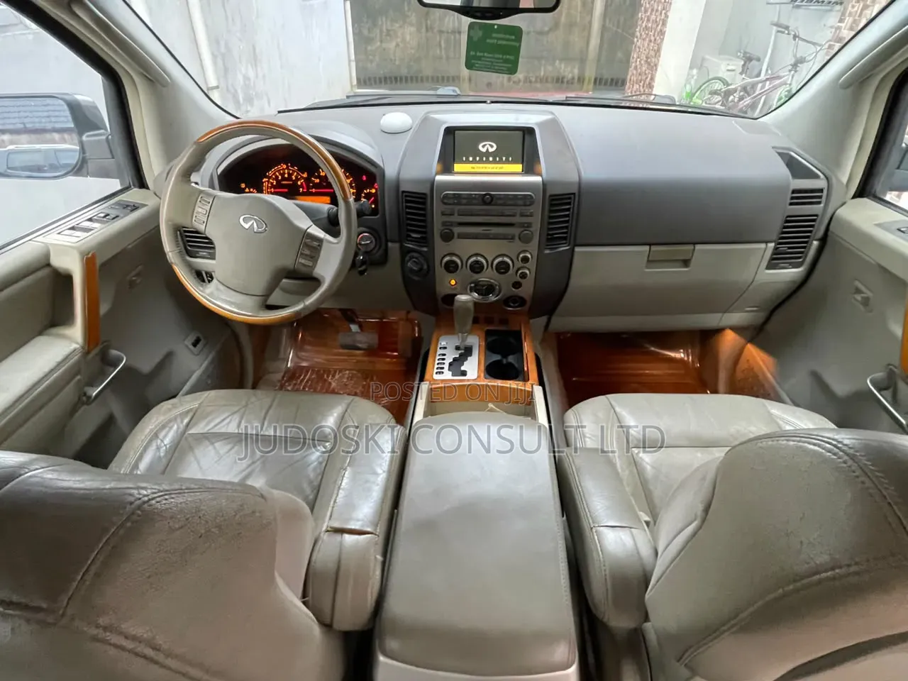 Infiniti QX56 2010 Gray