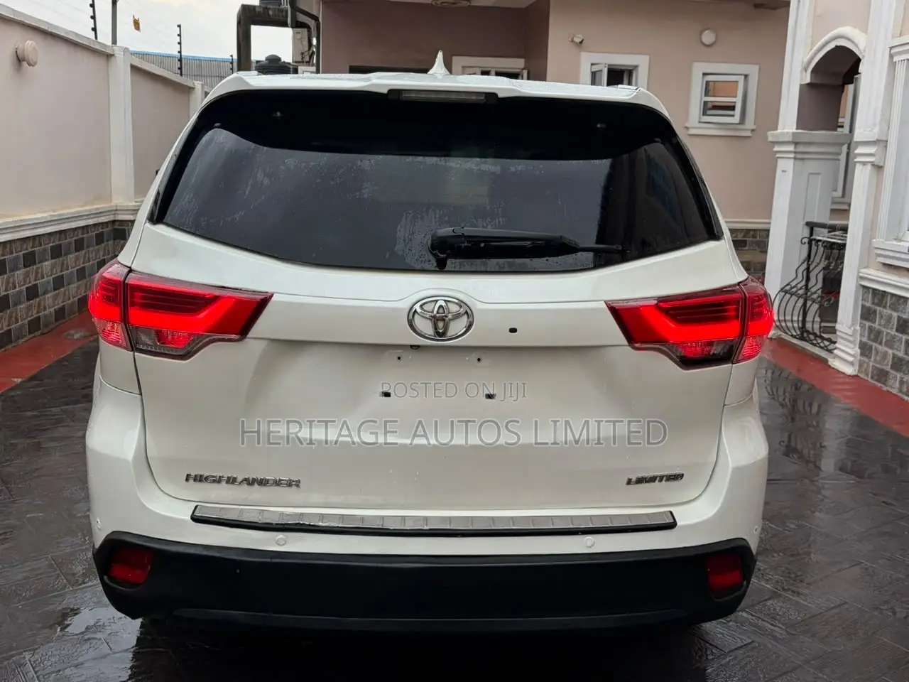 Toyota Highlander Limited 4dr SUV (3.5L 6cyl 6A) 2015 White