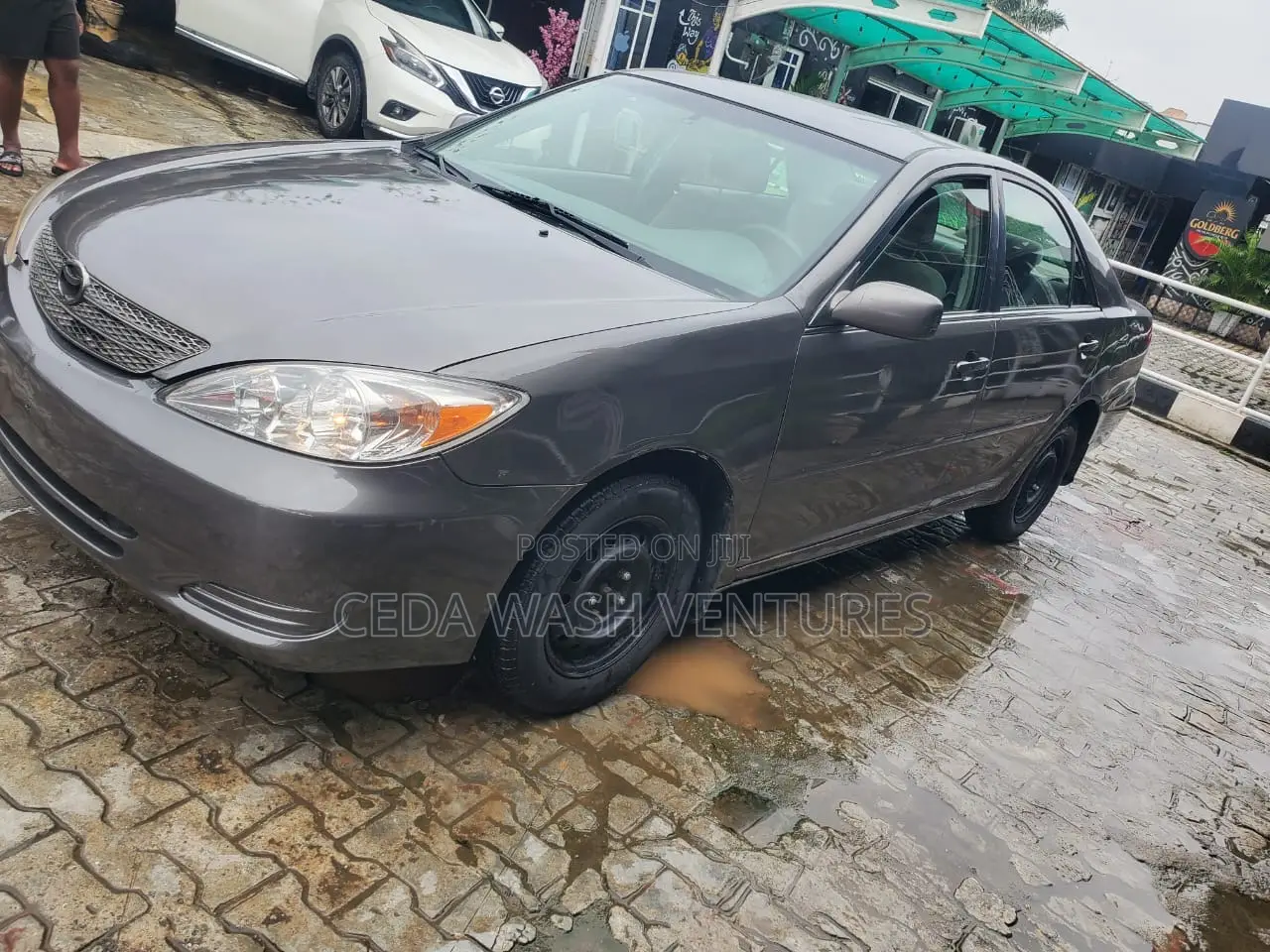 Toyota Camry LE 4dr Sedan (2.4L 4cyl 5M) 2003 Gray