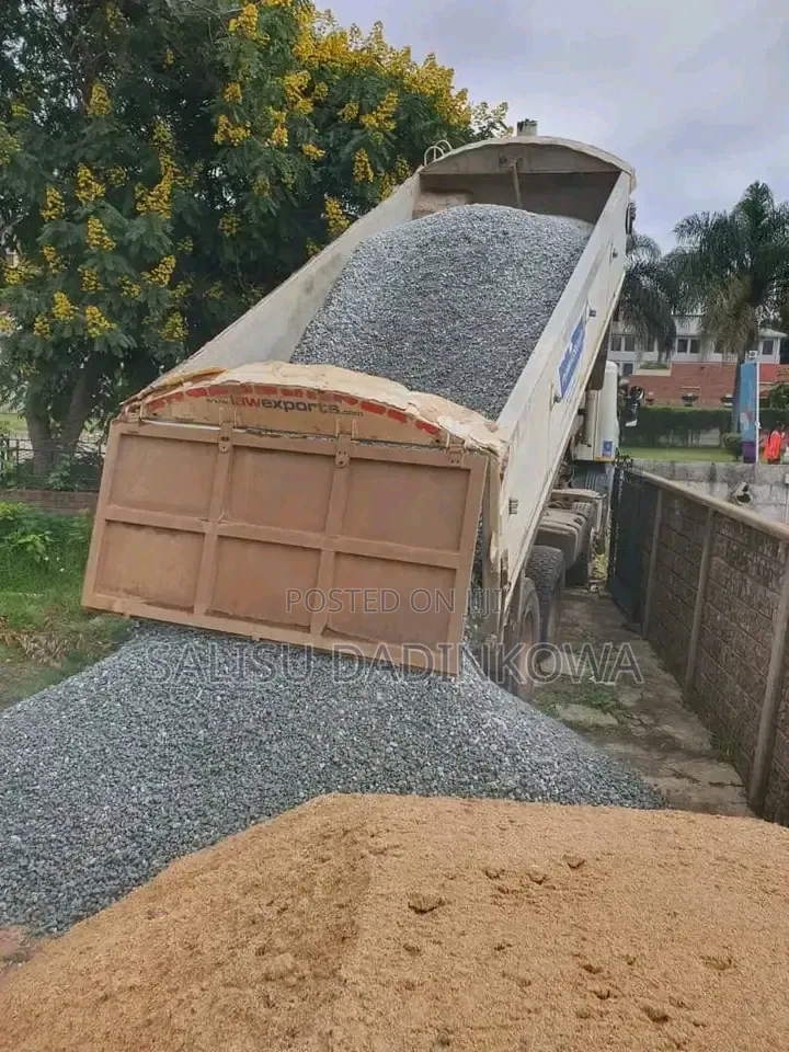 Direct Quarry Gravel Stone Base Hard Core Dust and Sand Supply