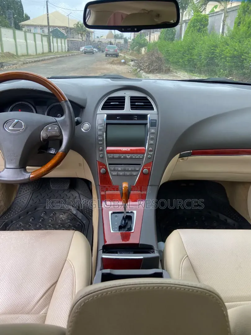 Lexus ES 2012 Gold