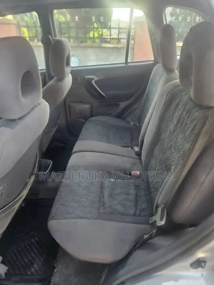 Toyota RAV4 2004 Silver