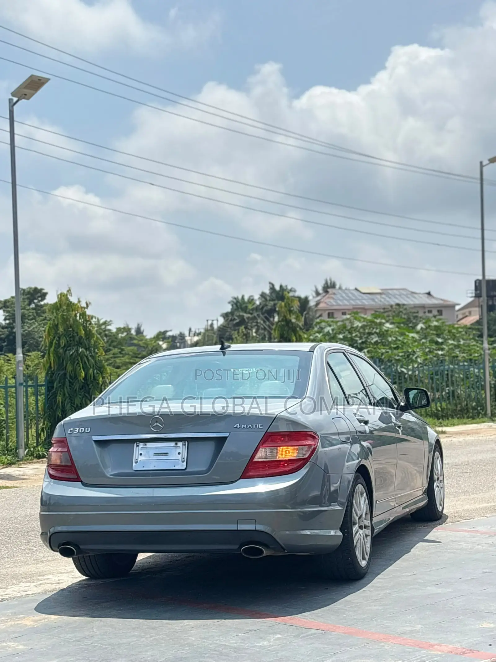 Mercedes-Benz C300 Luxury 4Matic Sedan AWD (3.0L 6cyl 7A) 2010 Gray