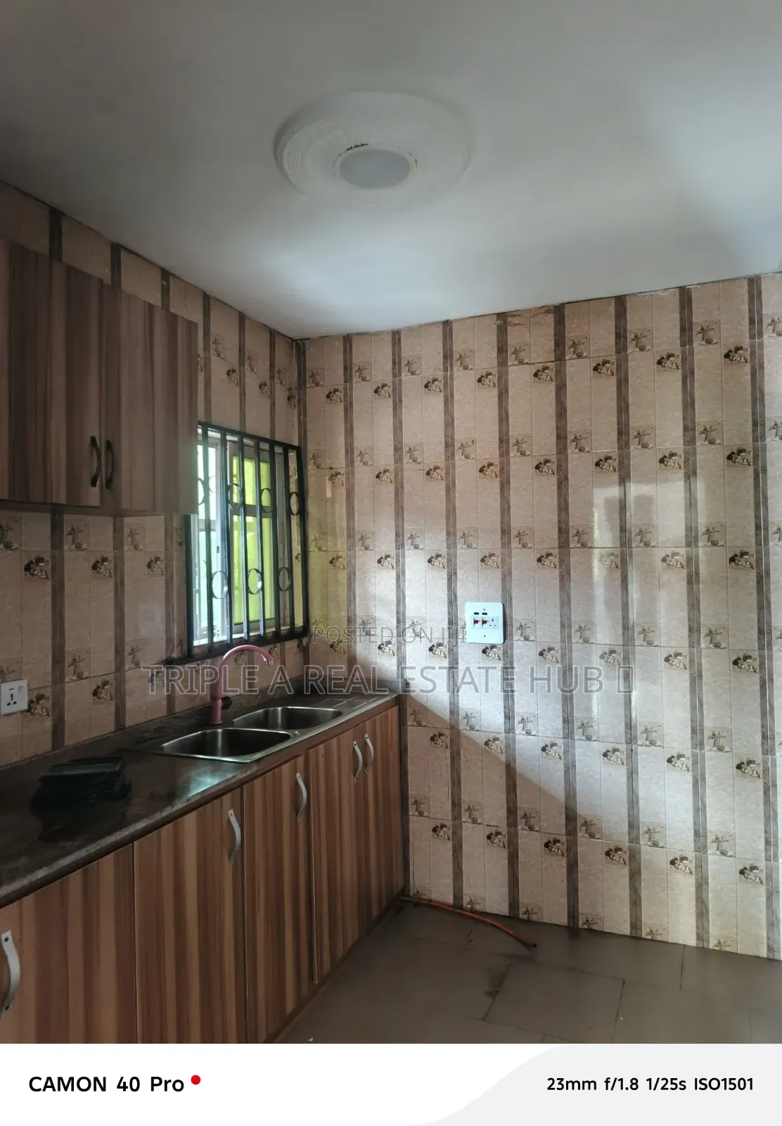2bdrm Block of Flats in Alimosho for sale