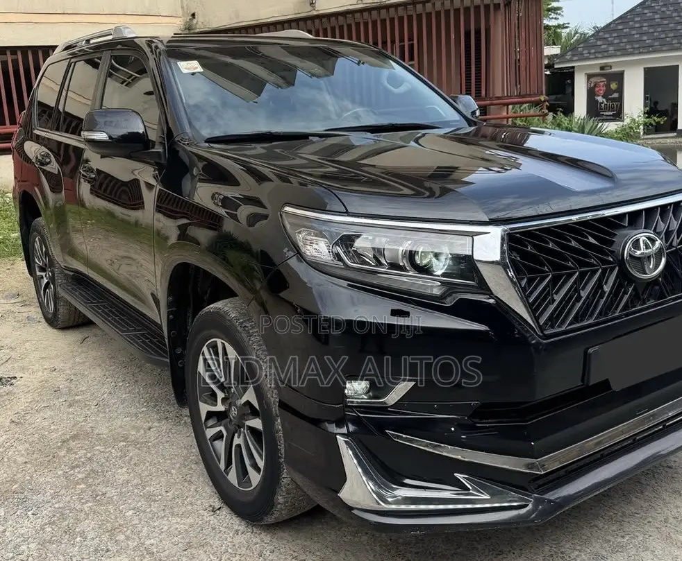 Toyota Land Cruiser Prado 4.0 Petrol TX-L 2022 Black