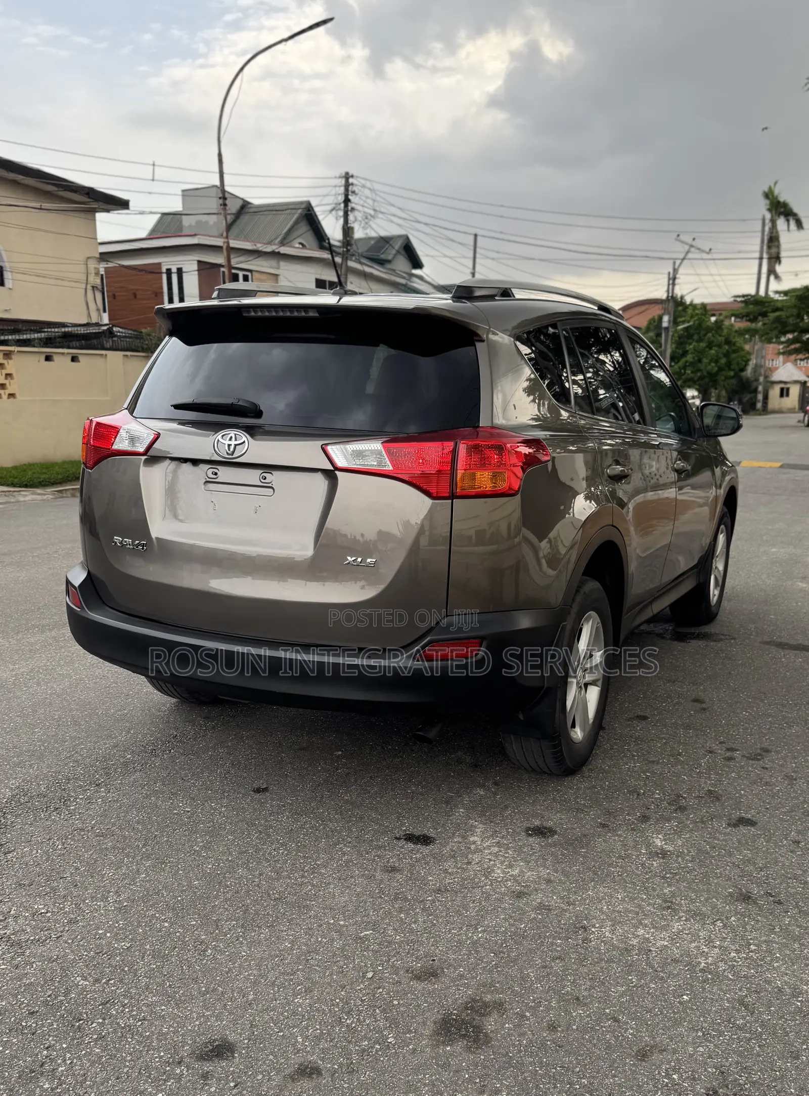 Toyota RAV4 XLE 4dr SUV (2.5L 4cyl 6A) 2014 Brown