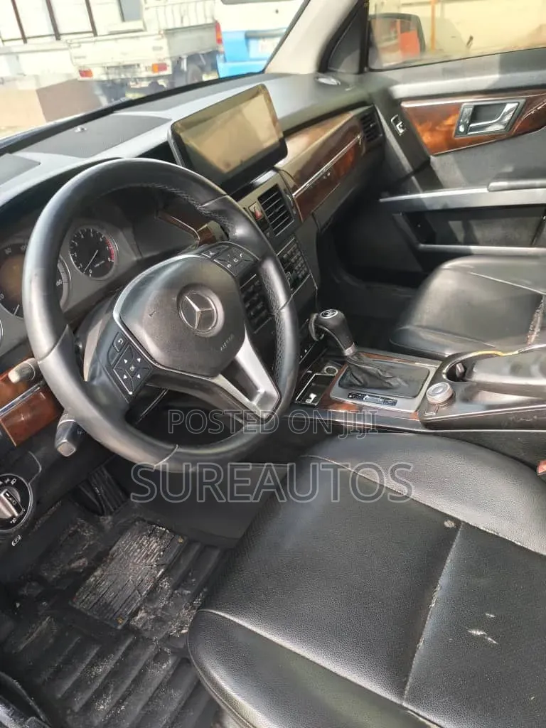 Mercedes-Benz GLK-Class 2010 Black