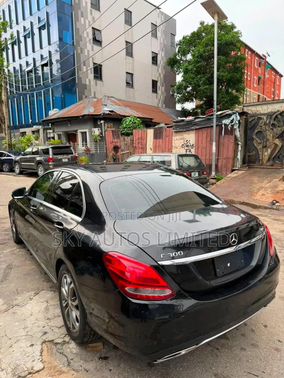 Mercedes-Benz C300 2016 Black