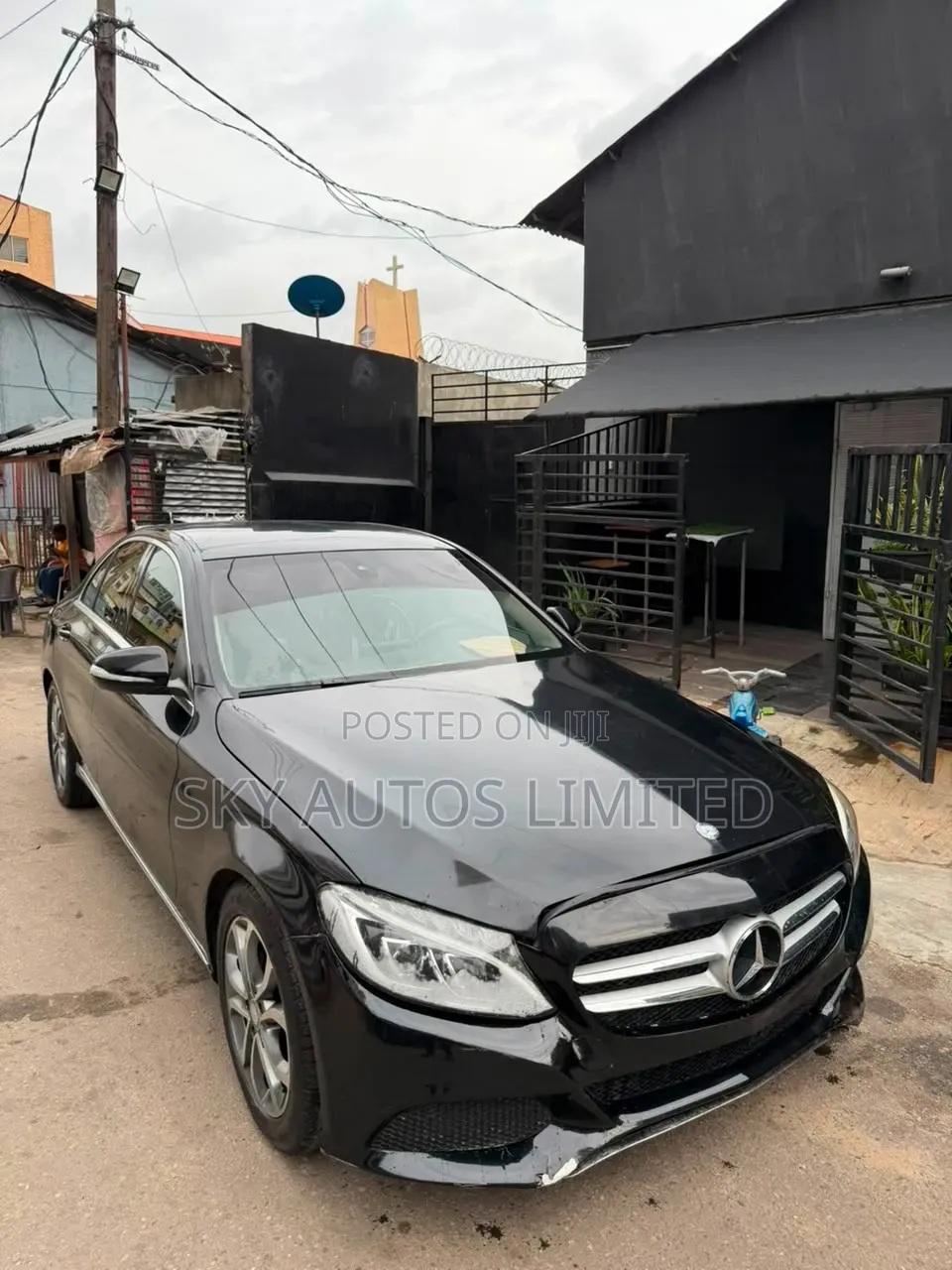 Mercedes-Benz C300 2016 Black