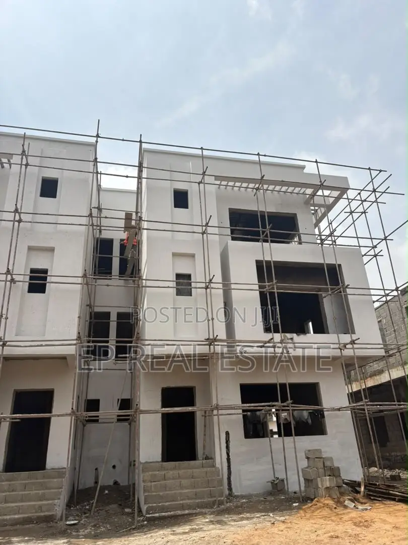 5bdrm Duplex in Katampe Extension for sale