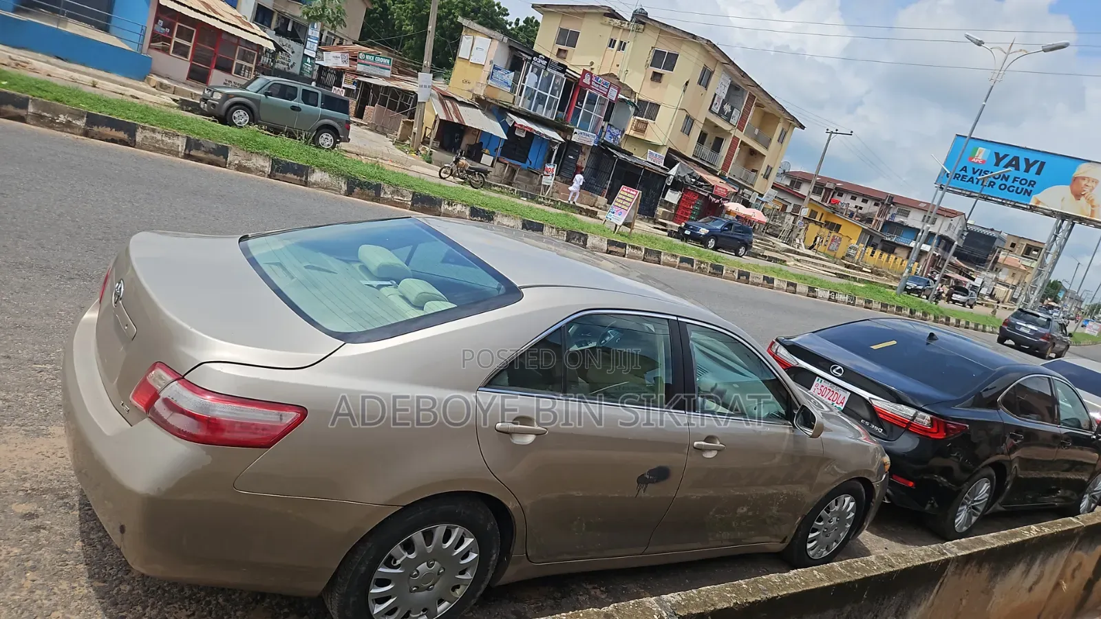 Toyota Camry LE 4dr Sedan (2.4L 4cyl 5A) 2009 Gold