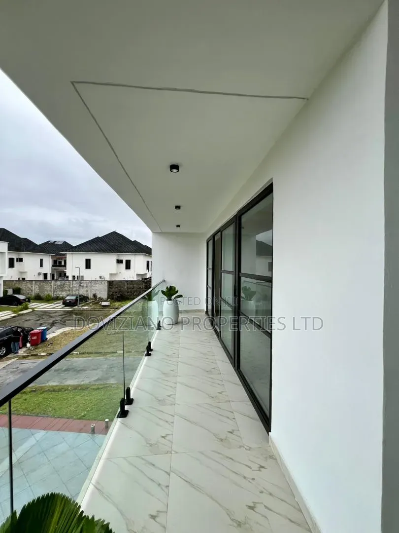5bdrm Duplex in VGC / Ajah for sale