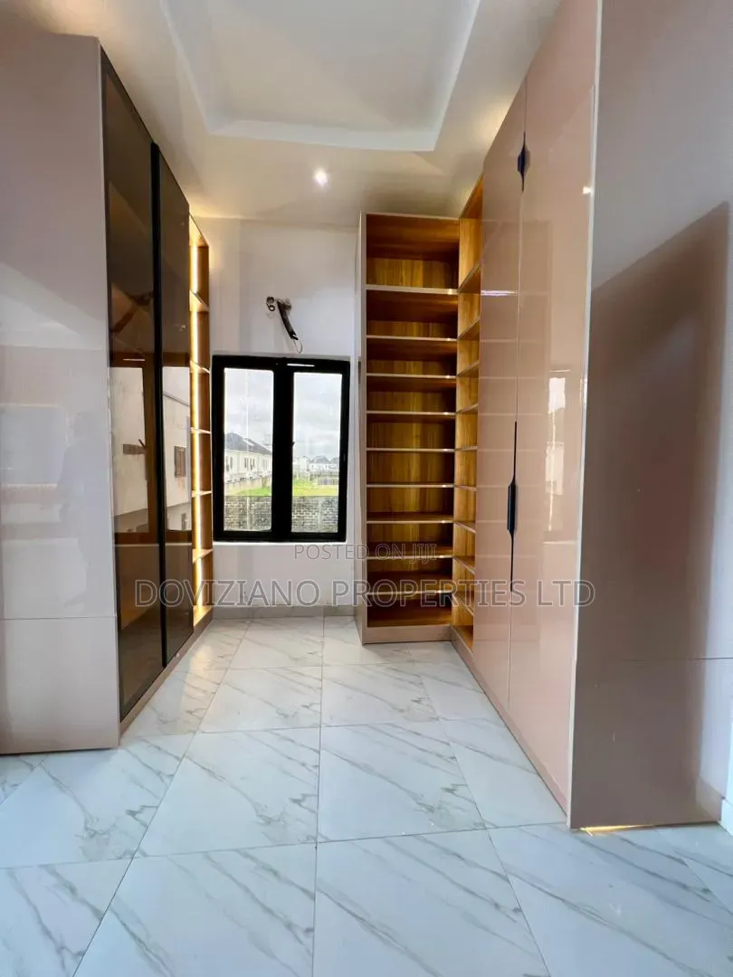 5bdrm Duplex in VGC / Ajah for sale