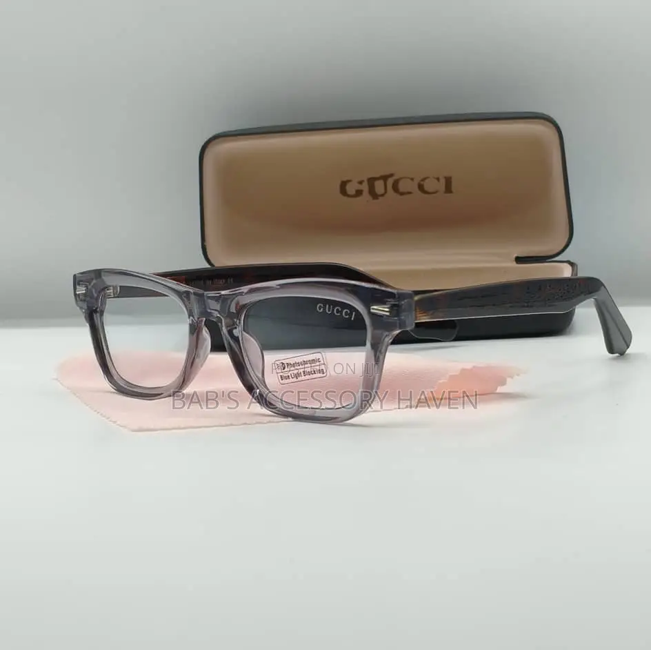 Luxury Gucci Eyeglass Frames With Smart Lenses Original Case