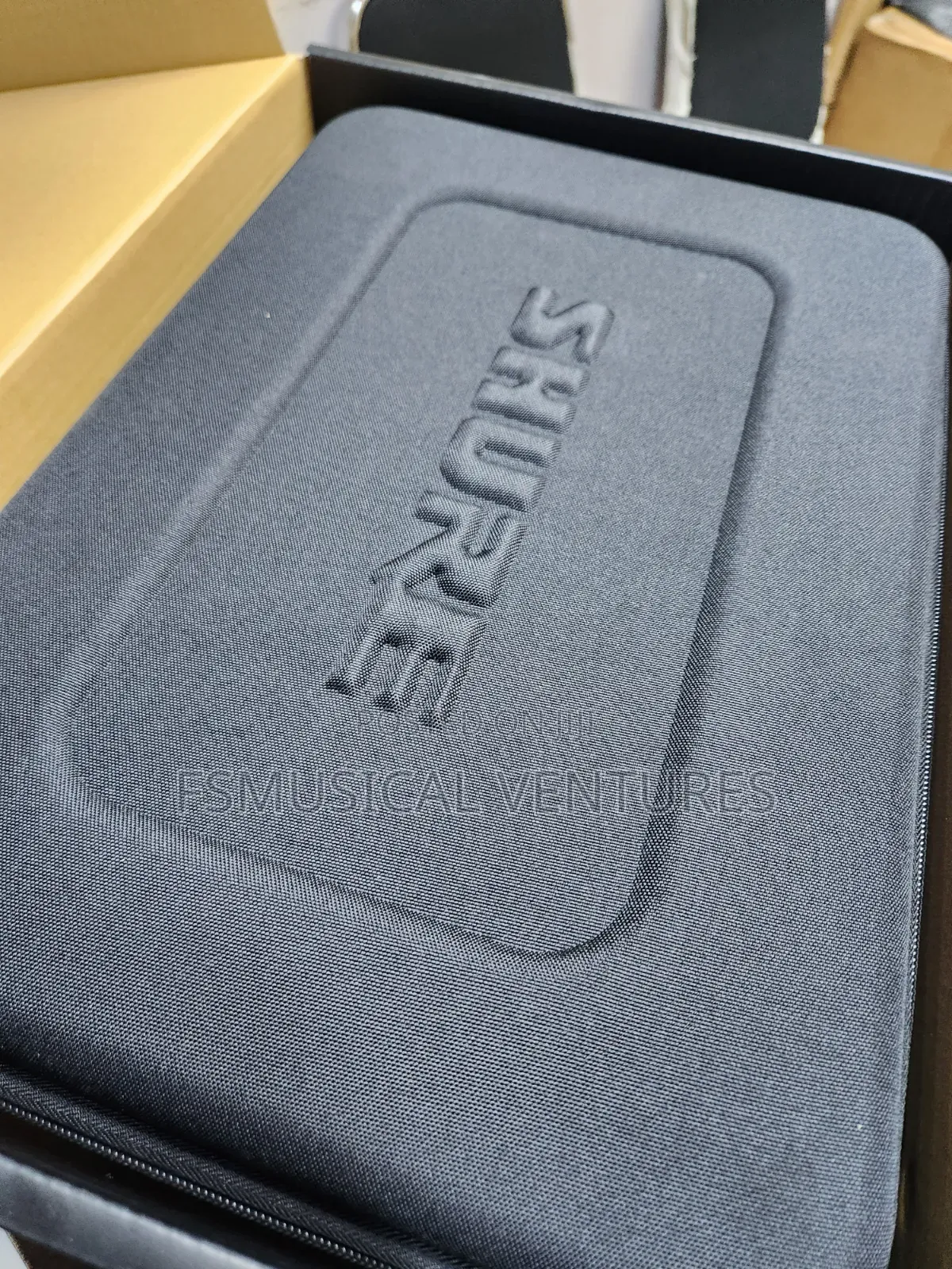 Shure Blx14/Cvl Clip On Lavalier Mic System H9 Band (542–572 Mhz)