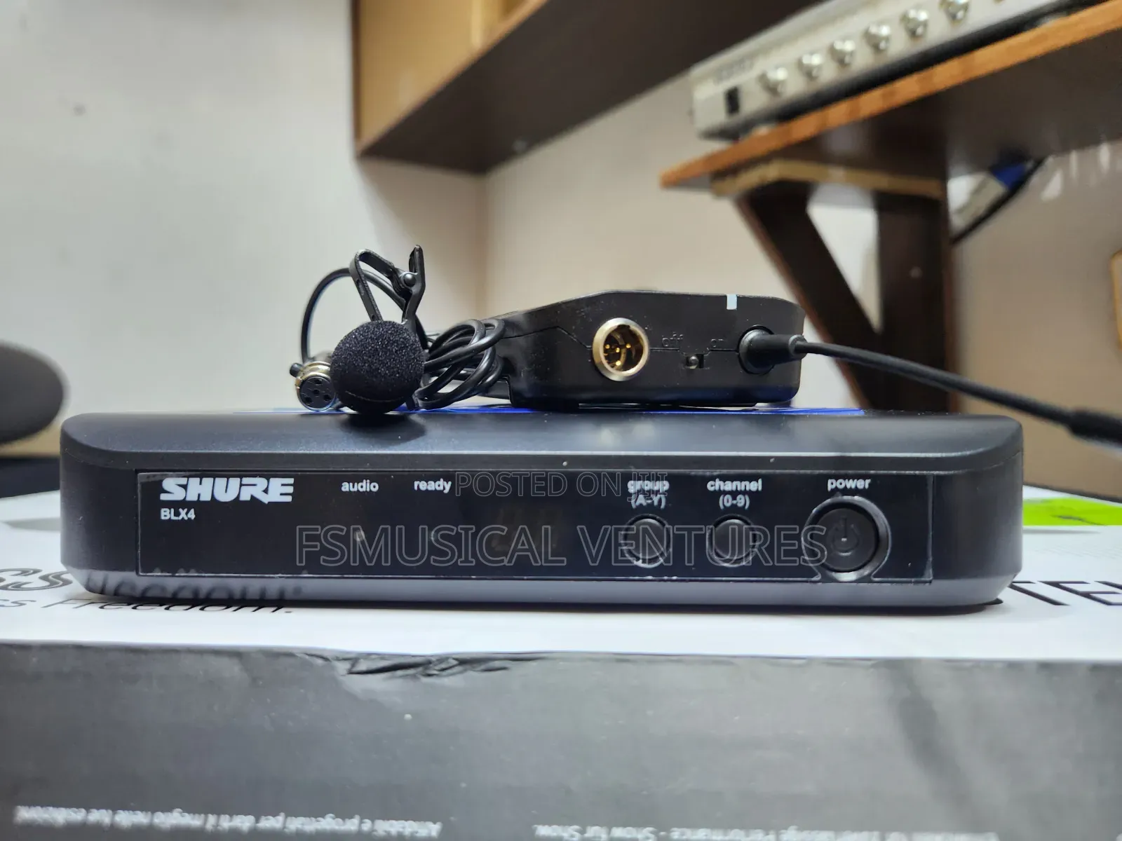 Shure Blx14/Cvl Clip On Lavalier Mic System H9 Band (542–572 Mhz)