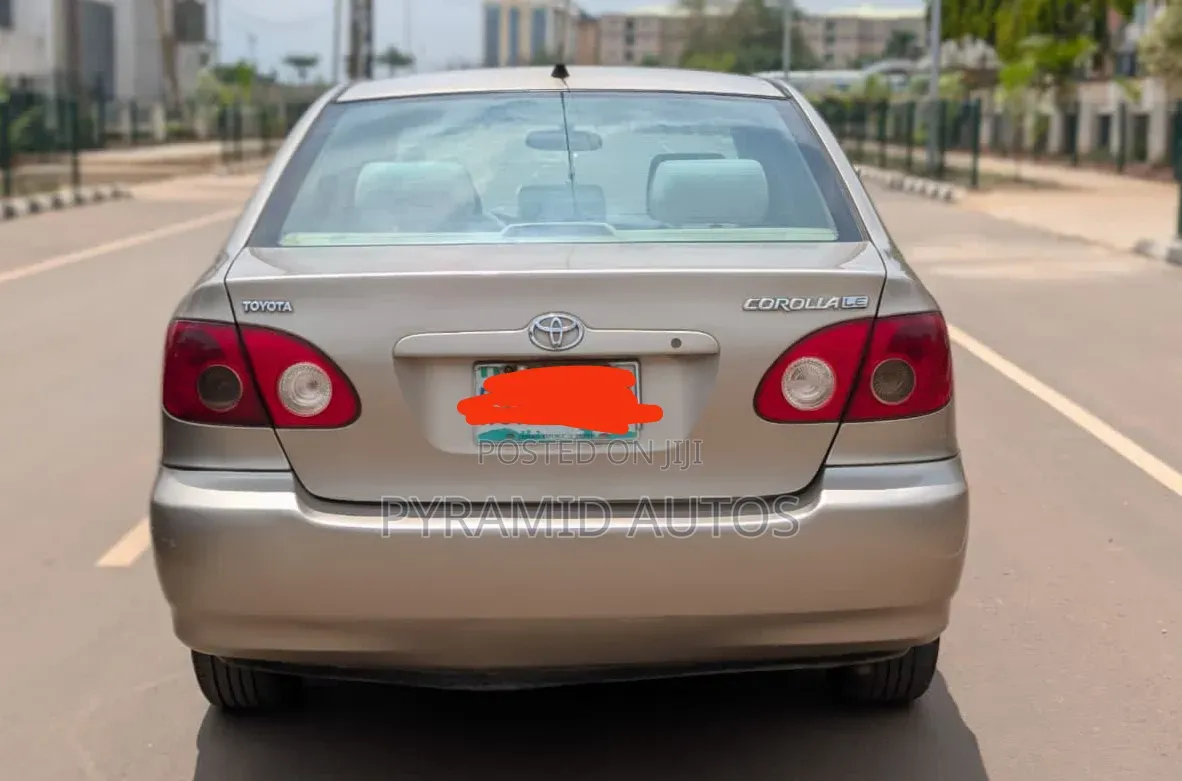 Toyota Corolla 2006 Gold