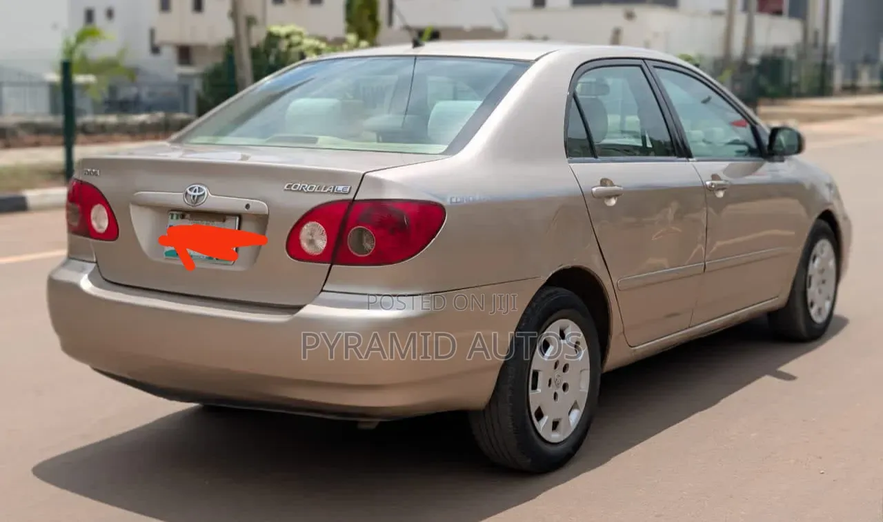 Toyota Corolla 2006 Gold