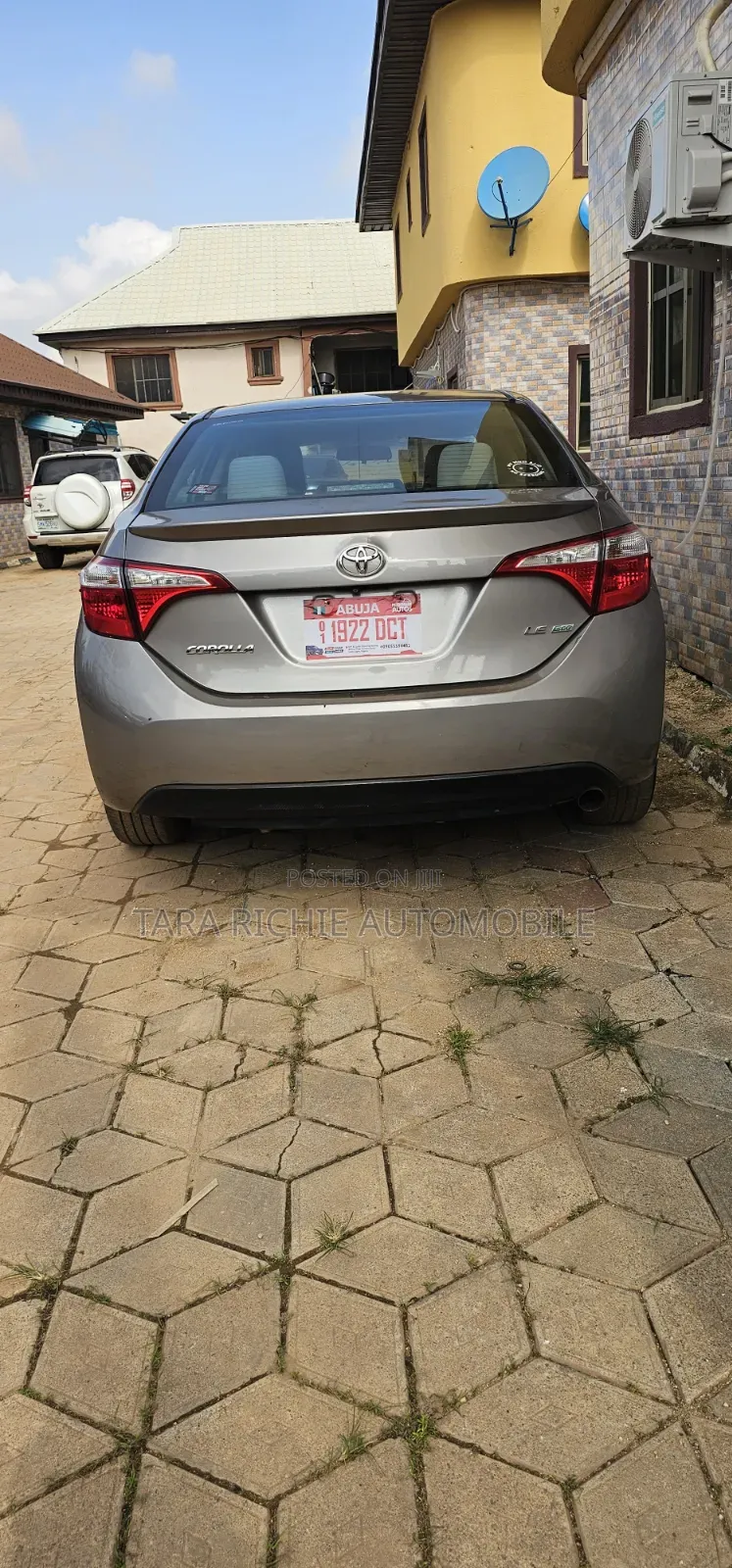 Toyota Corolla 2015 Gray