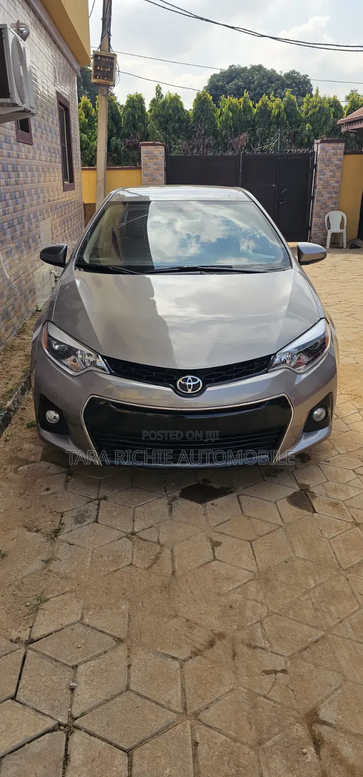 Toyota Corolla 2015 Gray