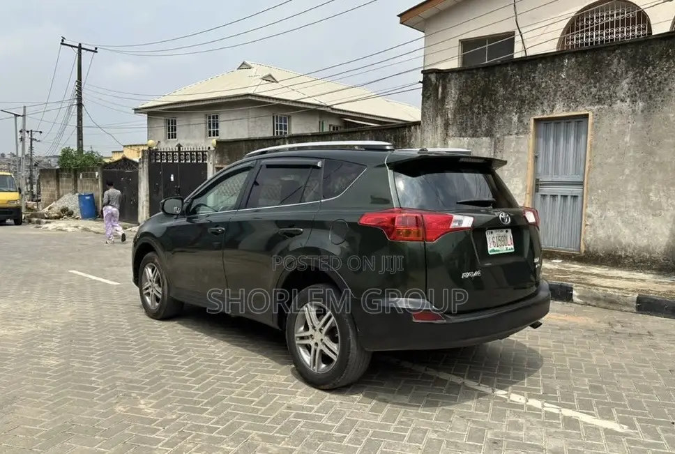 Toyota RAV4 2013 Green