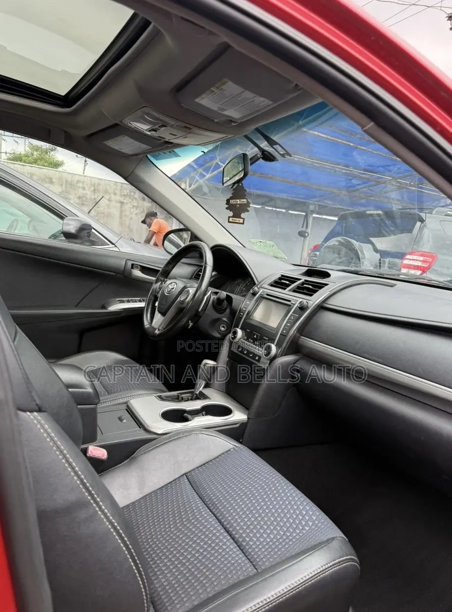 Toyota Camry SE 4dr Sedan (2.5L 4cyl 6A) 2013 Red