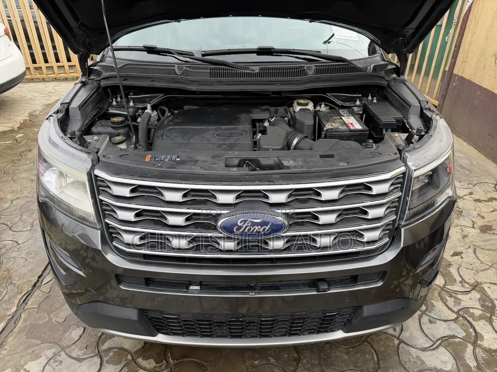 Ford Explorer Limited 4dr 4x4 (2.3L 4cyl 6A) 2017 Gray