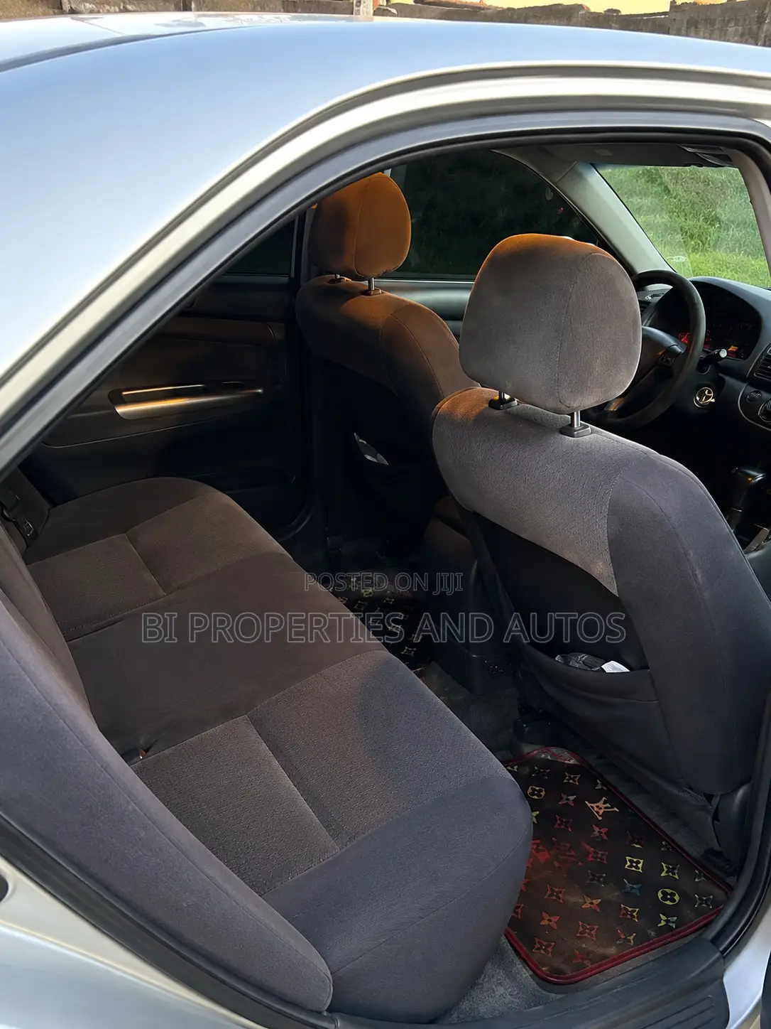 Toyota Camry LE 4dr Sedan (2.4L 4cyl 5A) 2005 Silver