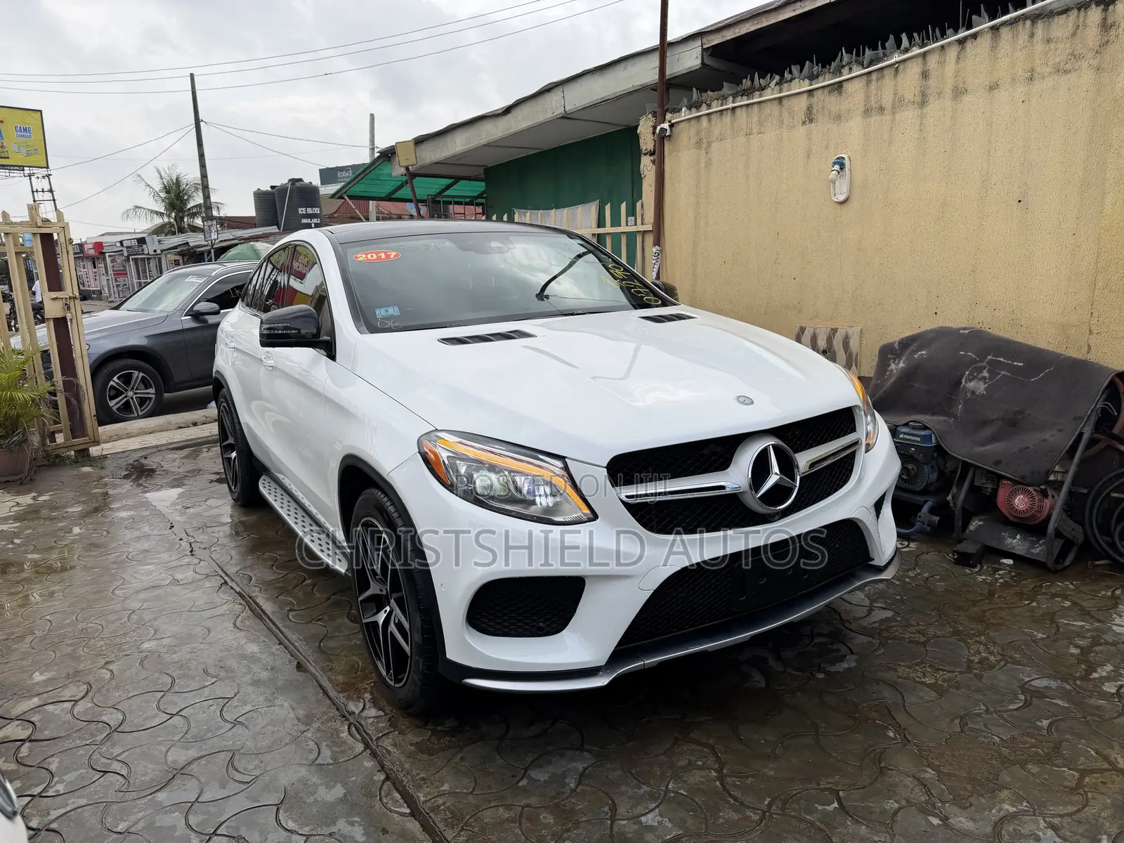Mercedes-Benz GLE-Class AMG GLE 43 4MATIC 2017 White
