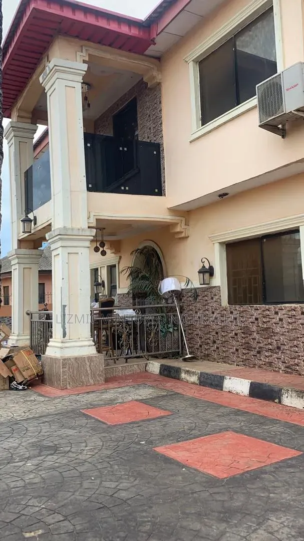 Furnished 5bdrm Duplex in Isuti Rd, Ikotun / Ikotun/Igando for sale
