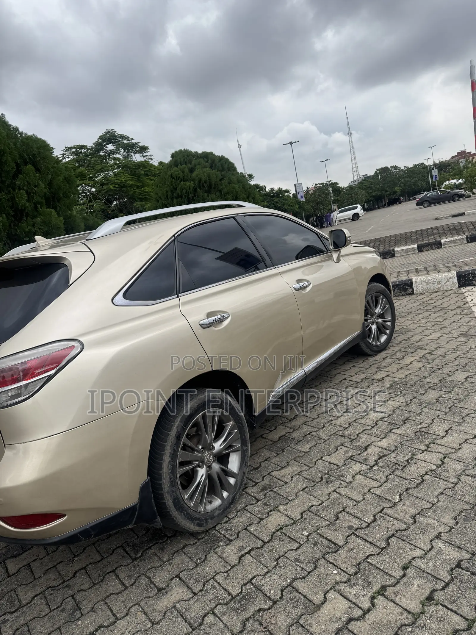 Lexus RX 350 FWD 2013 Gold