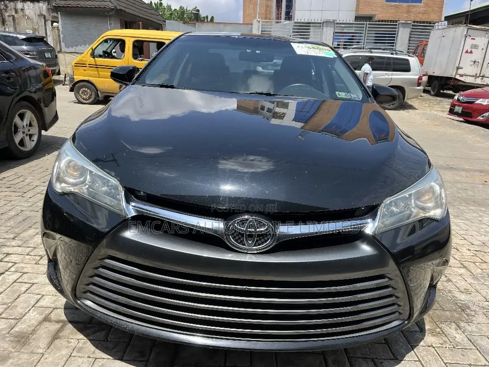 Toyota Camry XLE 4dr Sedan (2.5L 4cyl 6A) 2016 Black
