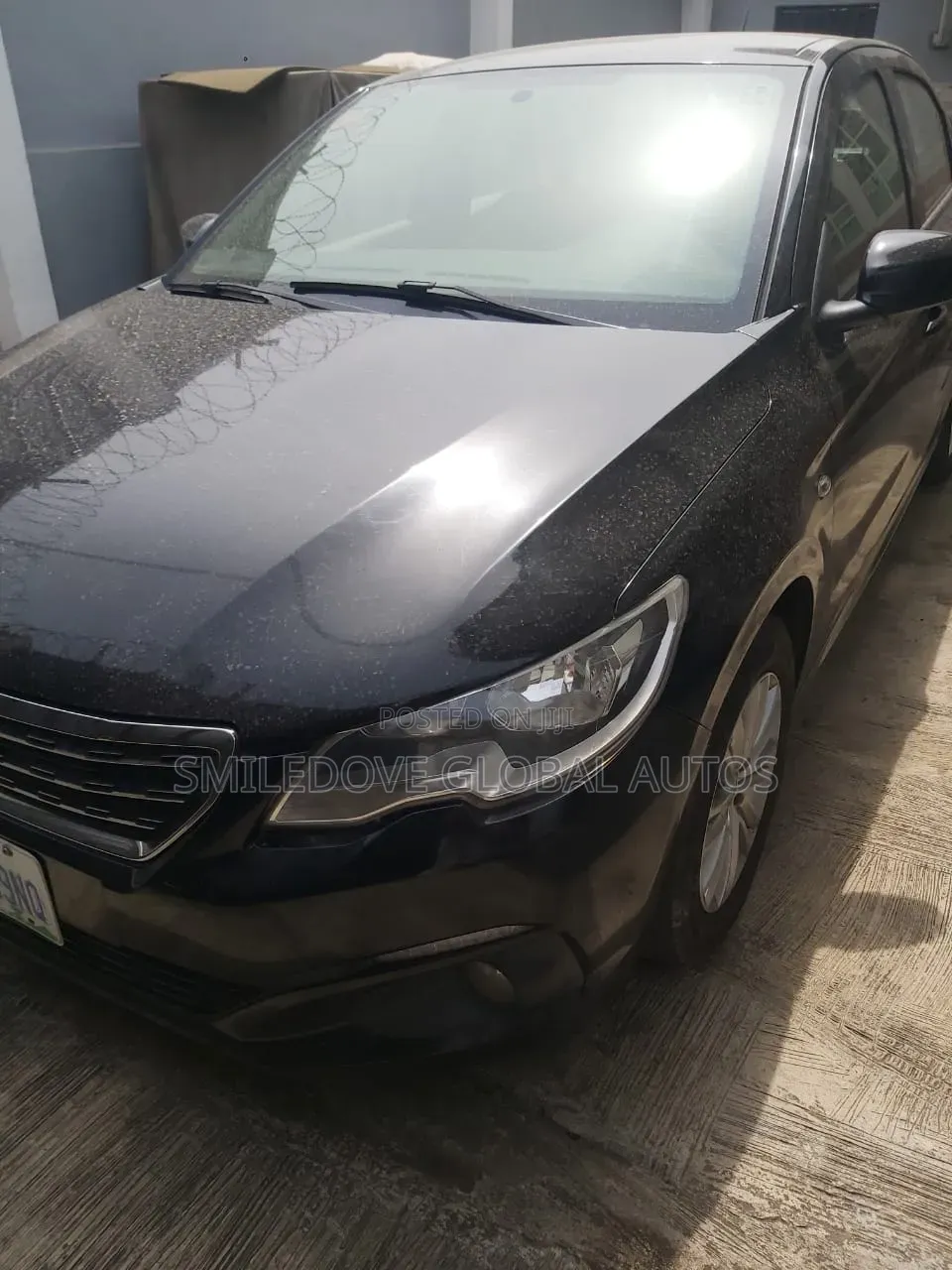 Peugeot 301 2017 Black