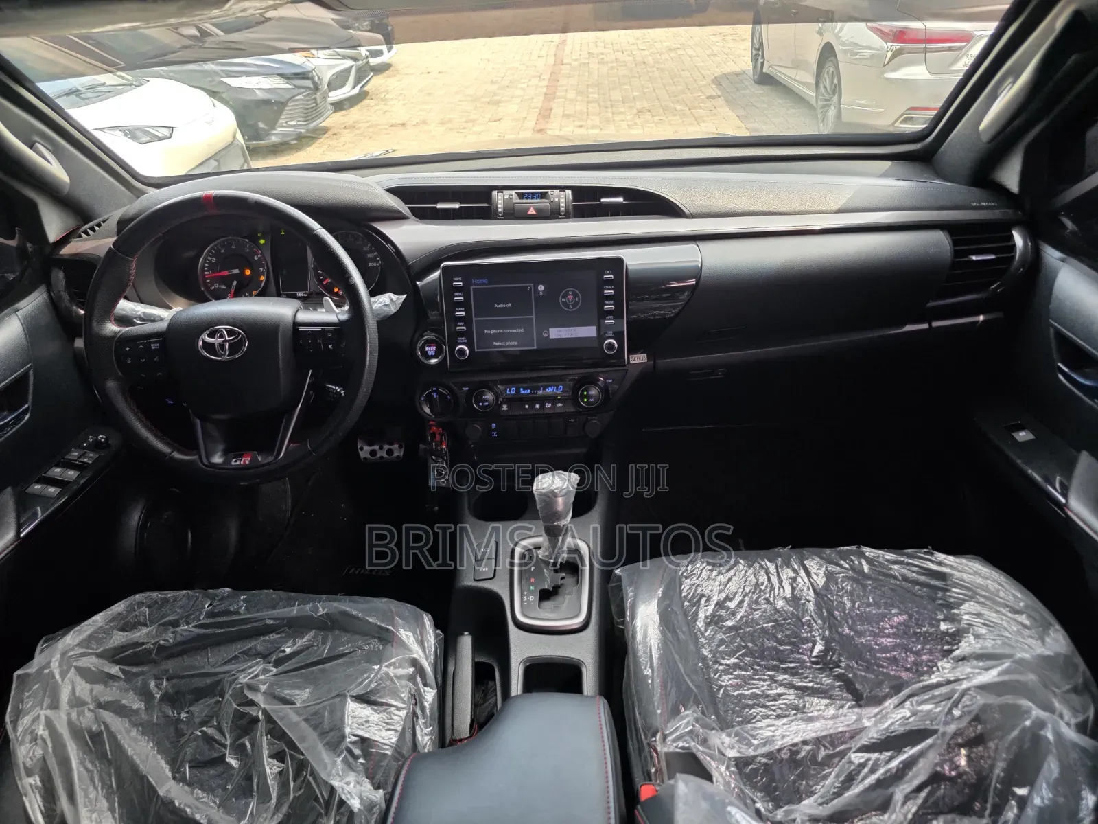 Toyota Hilux 2023 Black