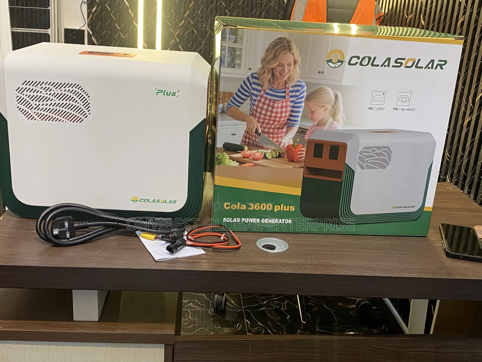 Premium Solar Generator With Installation Kit