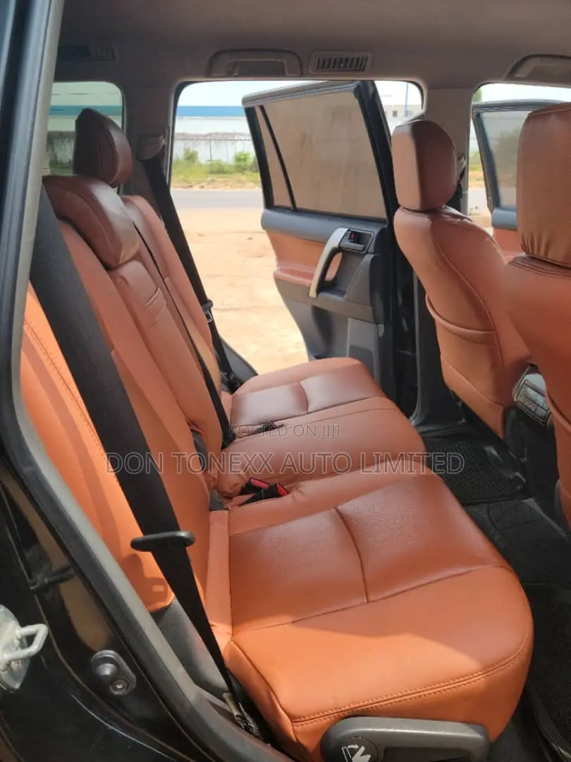 Toyota Land Cruiser Prado 2.7 i 2012 Black